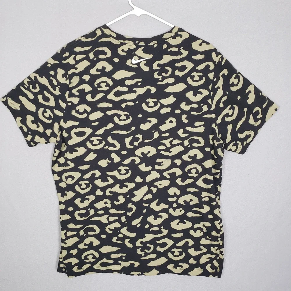 The Nike Tee Animal Print Smiley Face Bold Streetwear Sporty Athleisure Men's XL